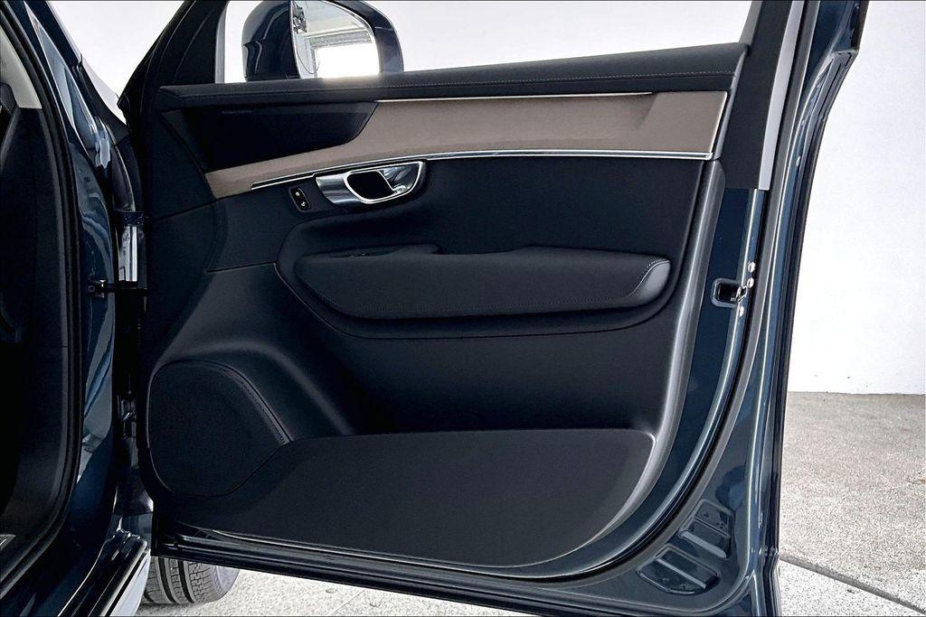 2026 Volvo XC90 B6 PLUS 7-SEATER — миниатюра 13