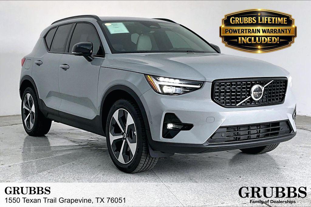 New 2026 Volvo XC40 B5 Plus