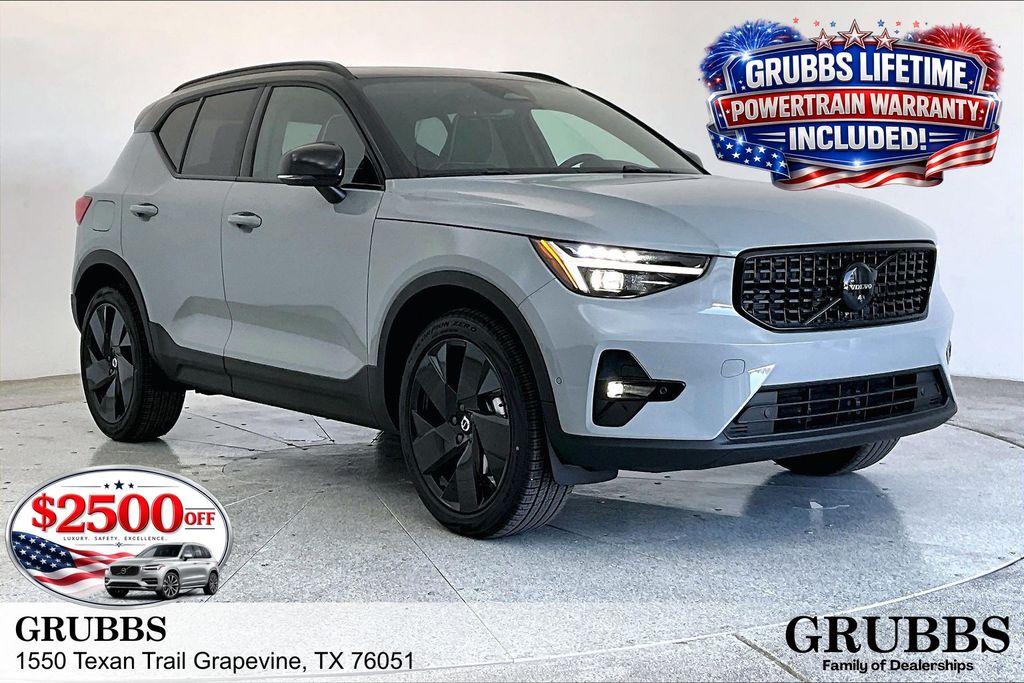 New 2026 Volvo XC40 B5 Ultra Black Edition