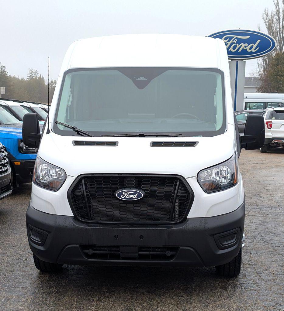 صورة 2 لـ 2026 FORD TRANSIT-250 BASE