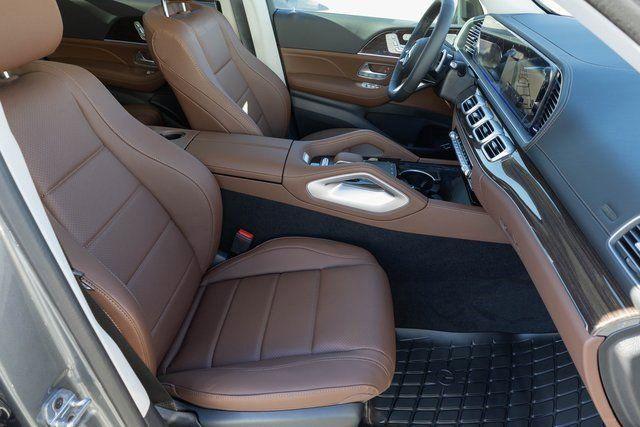 2026 Mercedes-BENZ GLS 缩略图 21