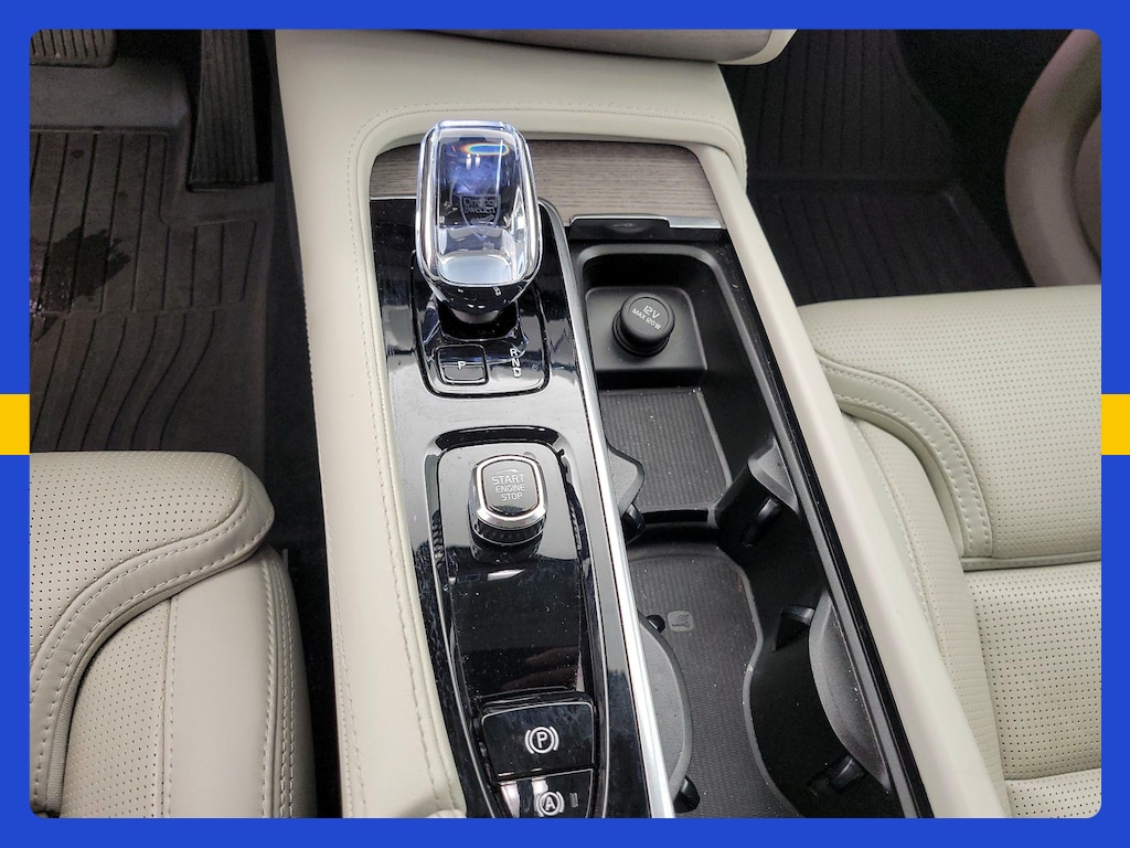 2024 Volvo XC90 B6 ULTIMATE BRIGHT THEME — фото 23