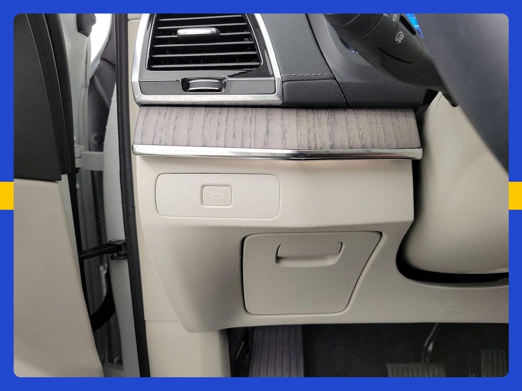 2024 Volvo XC90 B6 ULTIMATE BRIGHT THEME — фото 16