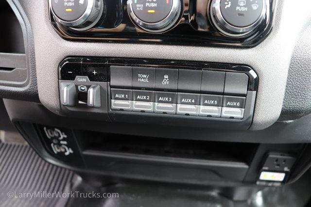 صورة مصغرة 26 لـ 2026 RAM 2500 TRADESMAN