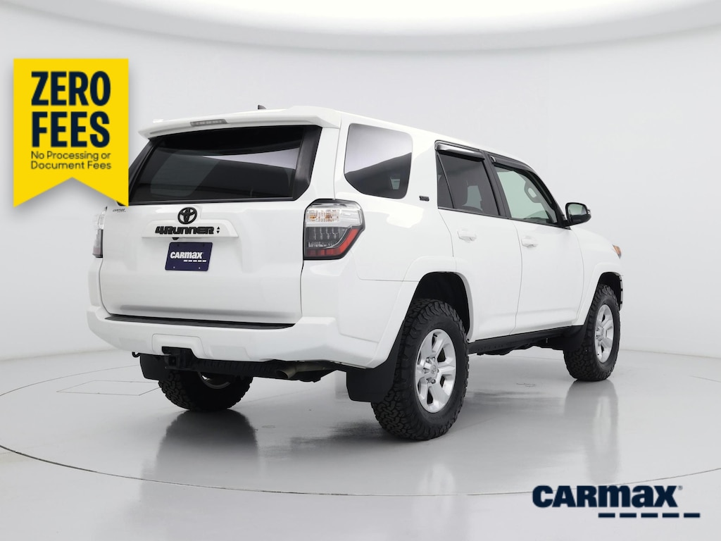 صورة 10 لـ 2024 Toyota 4RUNNER SR5 PREMIUM