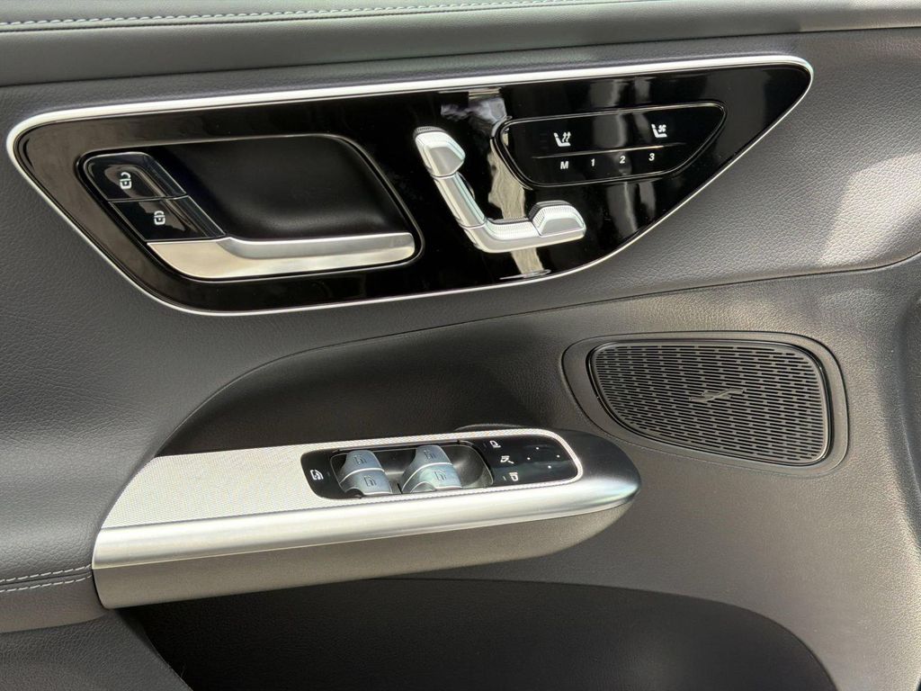 صورة مصغرة 21 لـ 2026 Mercedes-BENZ GLC