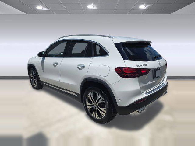 MERCEDES-BENZ GLA-CLASS - 2