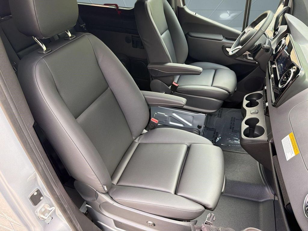 2026 Mercedes-BENZ OTHERS — миниатюра 25