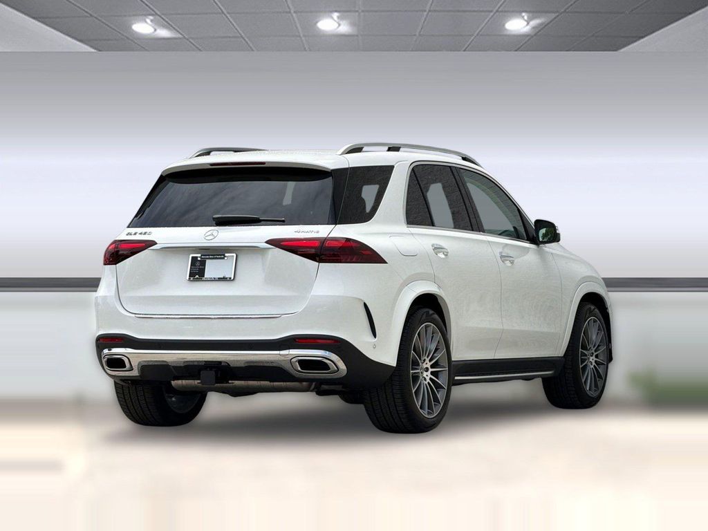 2026 Mercedes-BENZ GLE — фото 9