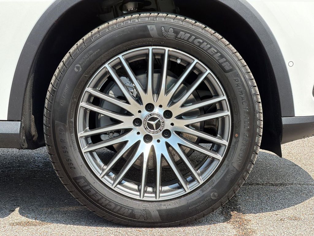 صورة مصغرة 13 لـ 2026 Mercedes-BENZ GLC
