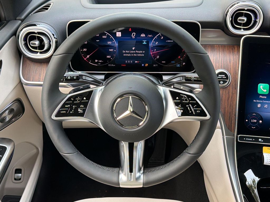 صورة مصغرة 11 لـ 2026 Mercedes-BENZ GLC