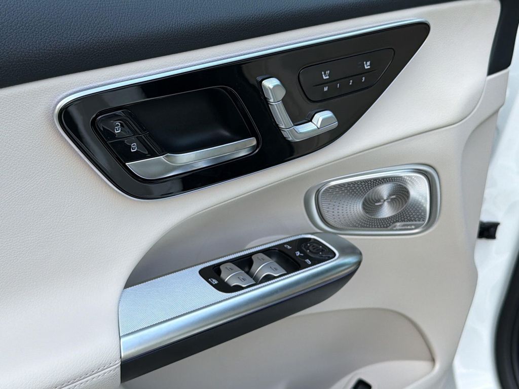 صورة مصغرة 27 لـ 2026 Mercedes-BENZ GLC