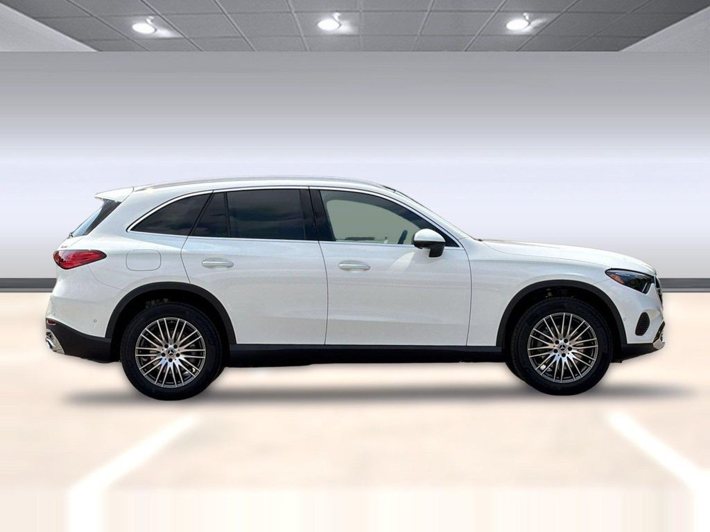 صورة 8 لـ 2026 Mercedes-BENZ GLC