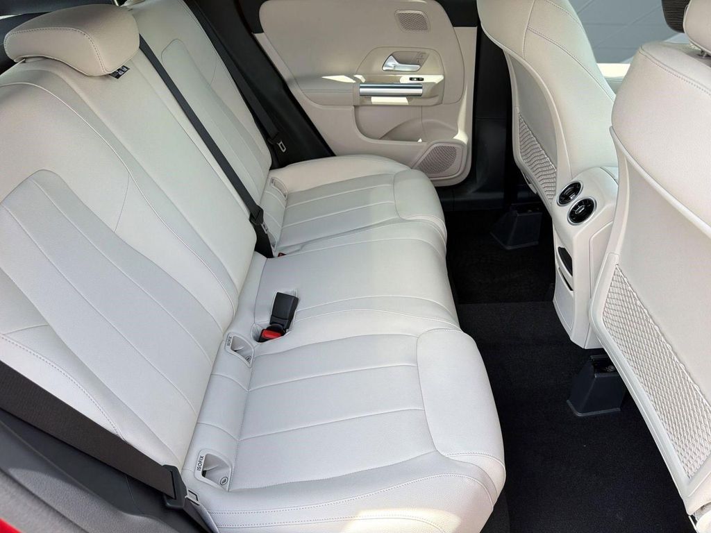 صورة مصغرة 28 لـ 2026 Mercedes-BENZ GLA