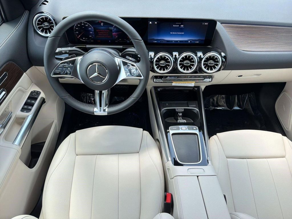 2026 Mercedes-BENZ GLA — фото 4
