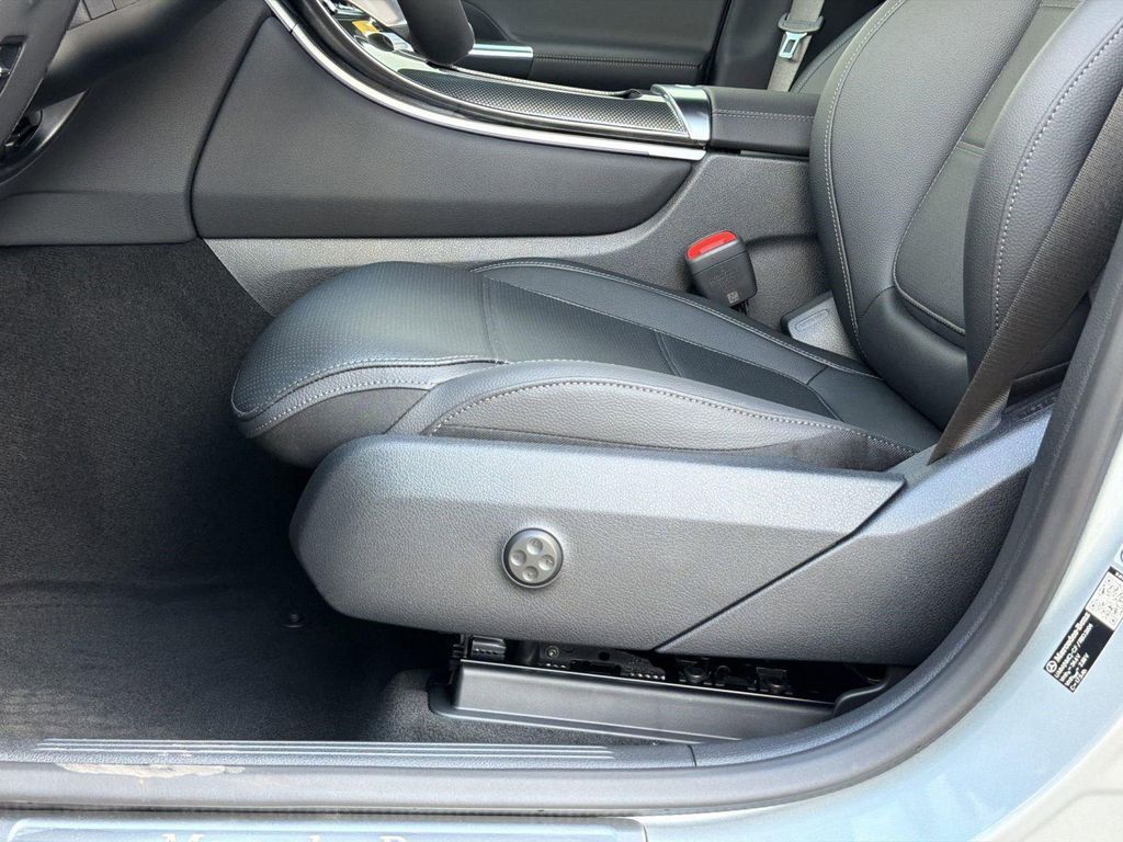 صورة مصغرة 14 لـ 2026 Mercedes-BENZ GLC