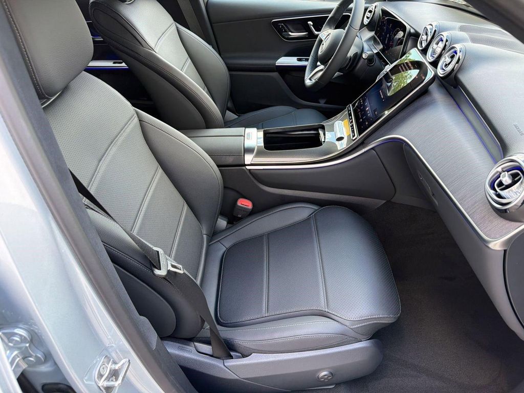 صورة مصغرة 30 لـ 2026 Mercedes-BENZ GLC