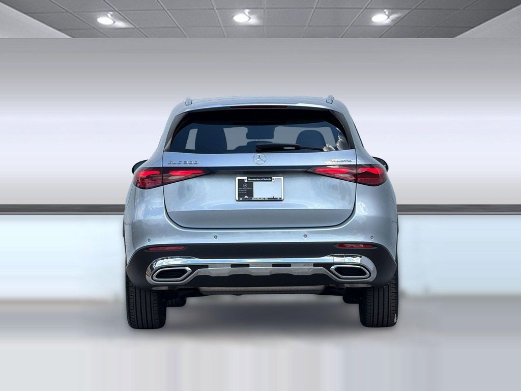 صورة 10 لـ 2026 Mercedes-BENZ GLC