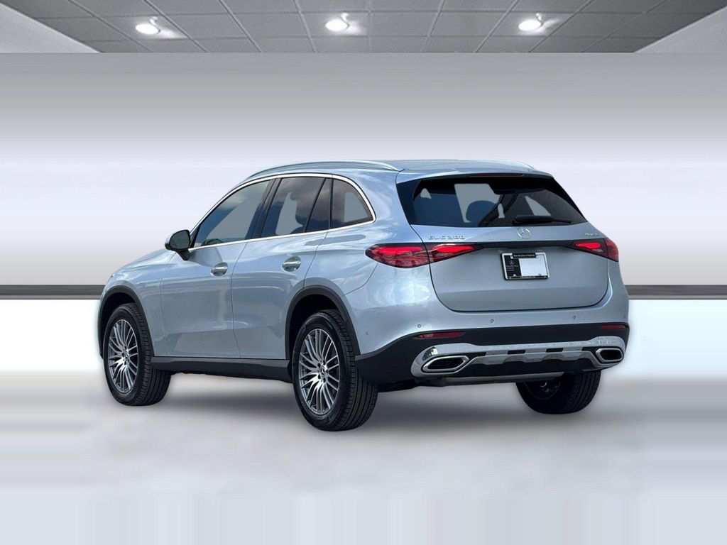 صورة 3 لـ 2026 Mercedes-BENZ GLC