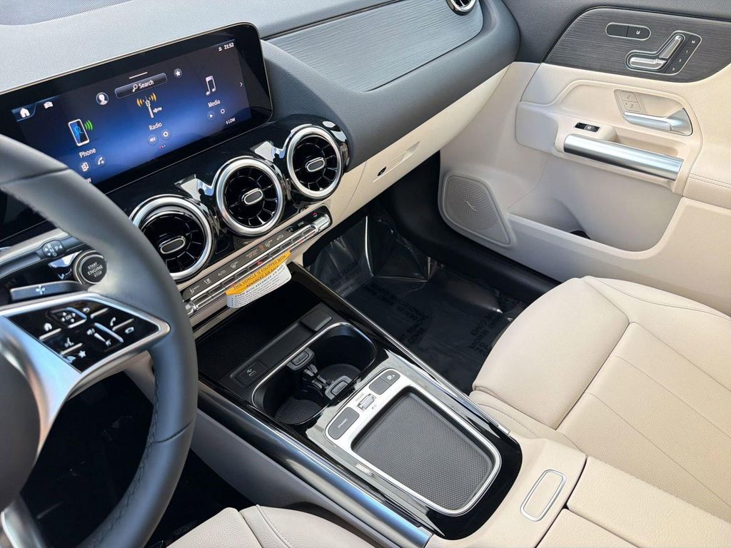 2026 Mercedes-BENZ GLA 缩略图 25