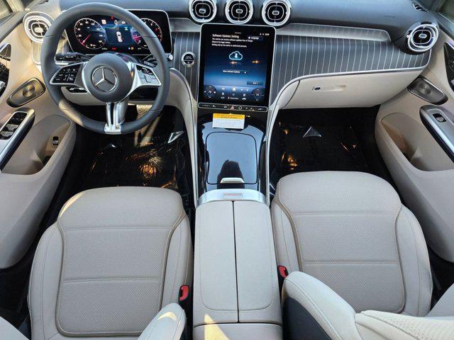 2026 Mercedes-BENZ GLC — миниатюра 14