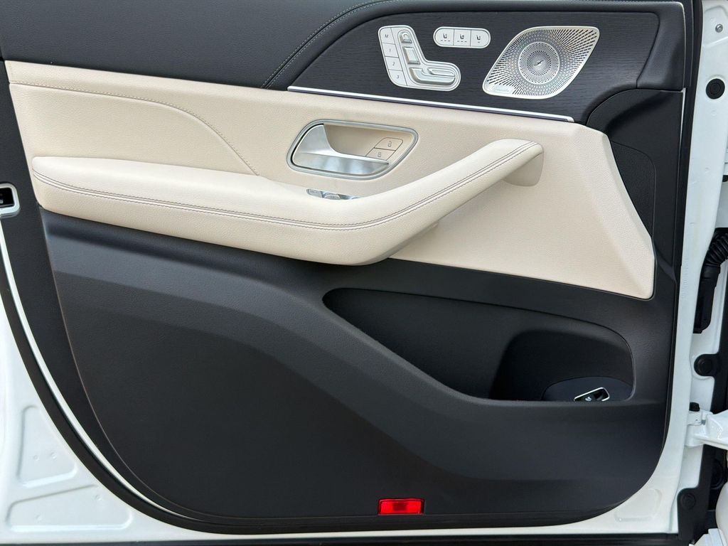 صورة مصغرة 14 لـ 2026 Mercedes-BENZ GLE