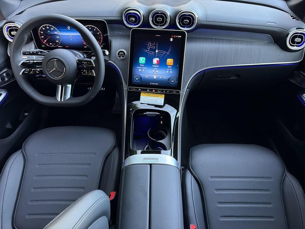 2026 Mercedes-BENZ GLC — миниатюра 16