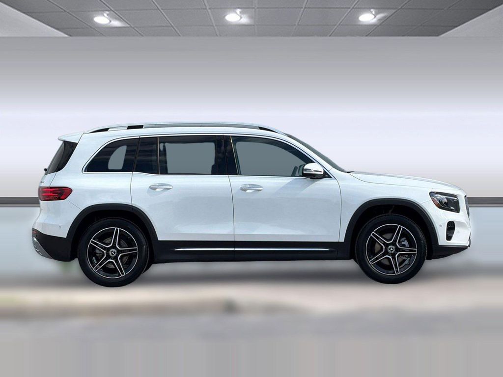 2026 Mercedes-BENZ GLB 照片 8