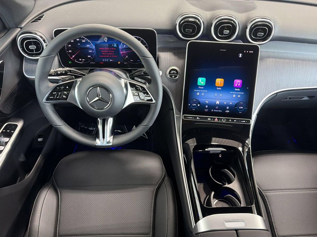 2026 Mercedes-BENZ GLC — миниатюра 27