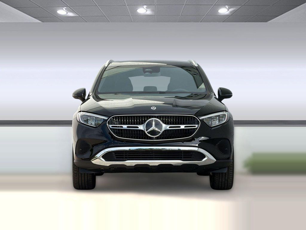 2026 Mercedes-BENZ GLC — фото 6