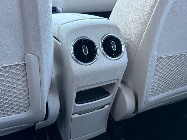 صورة مصغرة 32 لـ 2026 Mercedes-BENZ GLB