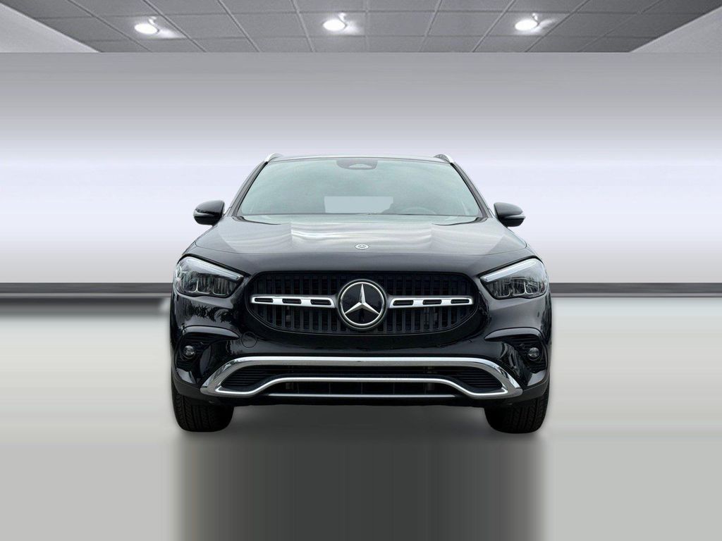 2025 Mercedes-BENZ GLA — фото 6