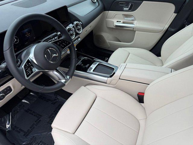 MERCEDES-BENZ GLA-CLASS - 4