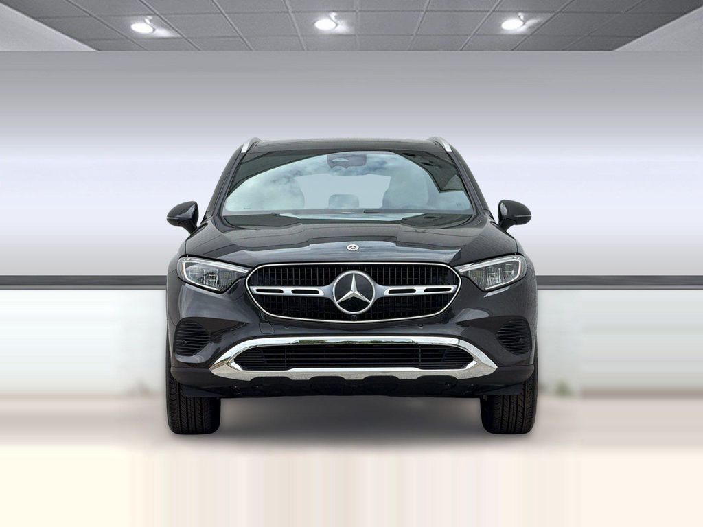 2026 Mercedes-BENZ GLC — фото 6