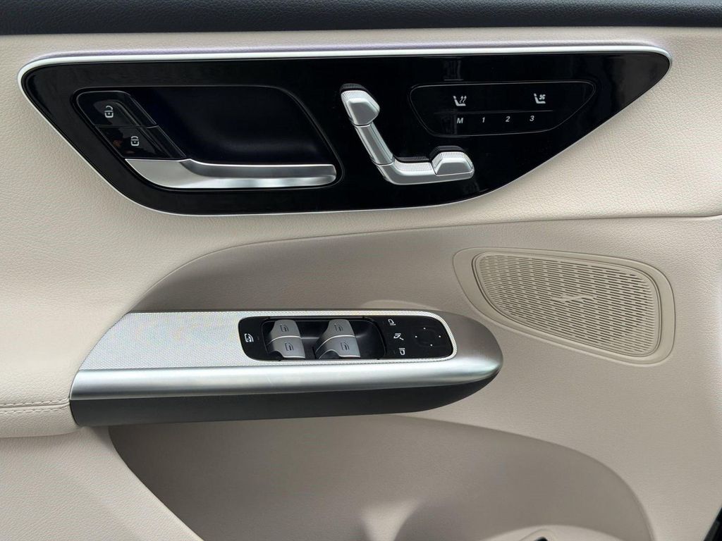 2026 Mercedes-BENZ GLC 缩略图 27