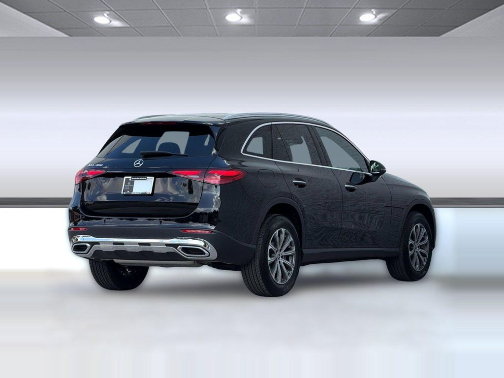 صورة 9 لـ 2026 Mercedes-BENZ GLC
