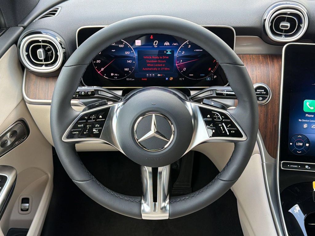 2026 Mercedes-BENZ GLC — миниатюра 11