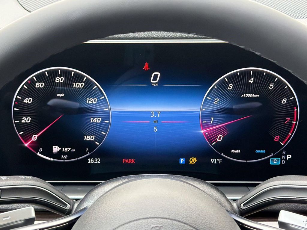 2026 Mercedes-BENZ GLE — миниатюра 23