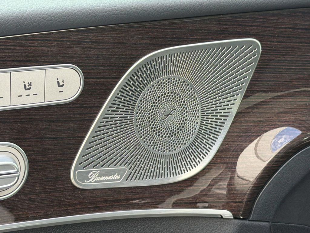 2026 Mercedes-BENZ GLE — миниатюра 29