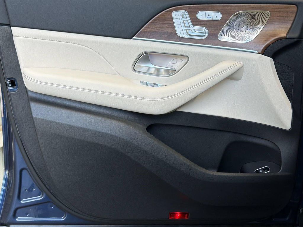 صورة مصغرة 13 لـ 2026 Mercedes-BENZ GLE