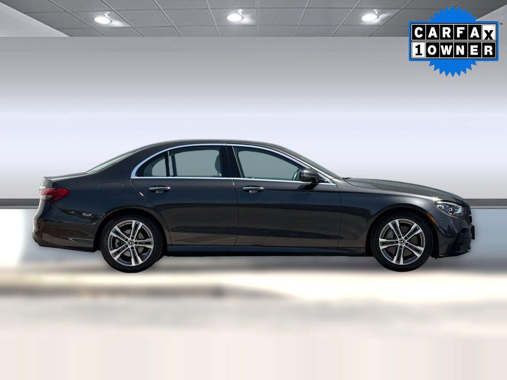 2023 Mercedes-BENZ E-CLASS 照片 8