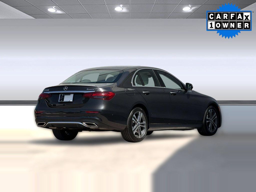 2023 Mercedes-BENZ E-CLASS 照片 9