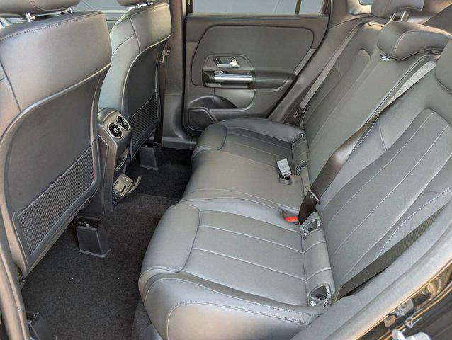 صورة مصغرة 13 لـ 2025 Mercedes-BENZ GLA