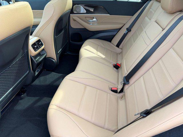 2026 Mercedes-BENZ GLE — миниатюра 25