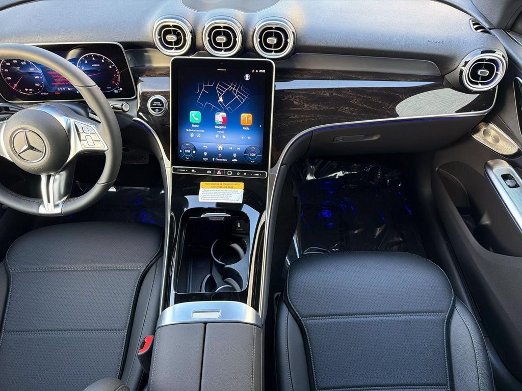 2026 Mercedes-BENZ GLC — миниатюра 29