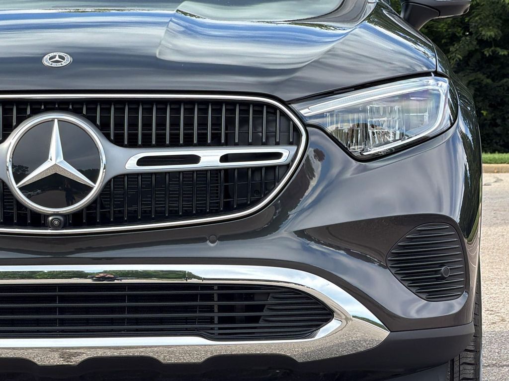 2026 Mercedes-BENZ GLC — миниатюра 12