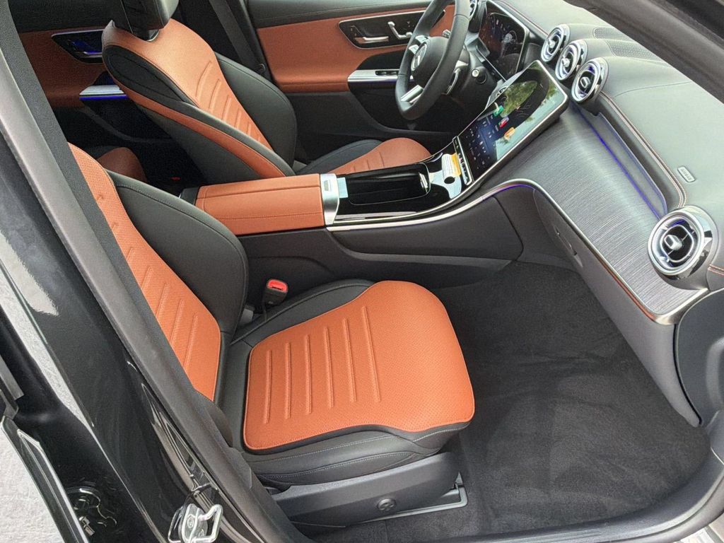 2026 Mercedes-BENZ GLC — миниатюра 23