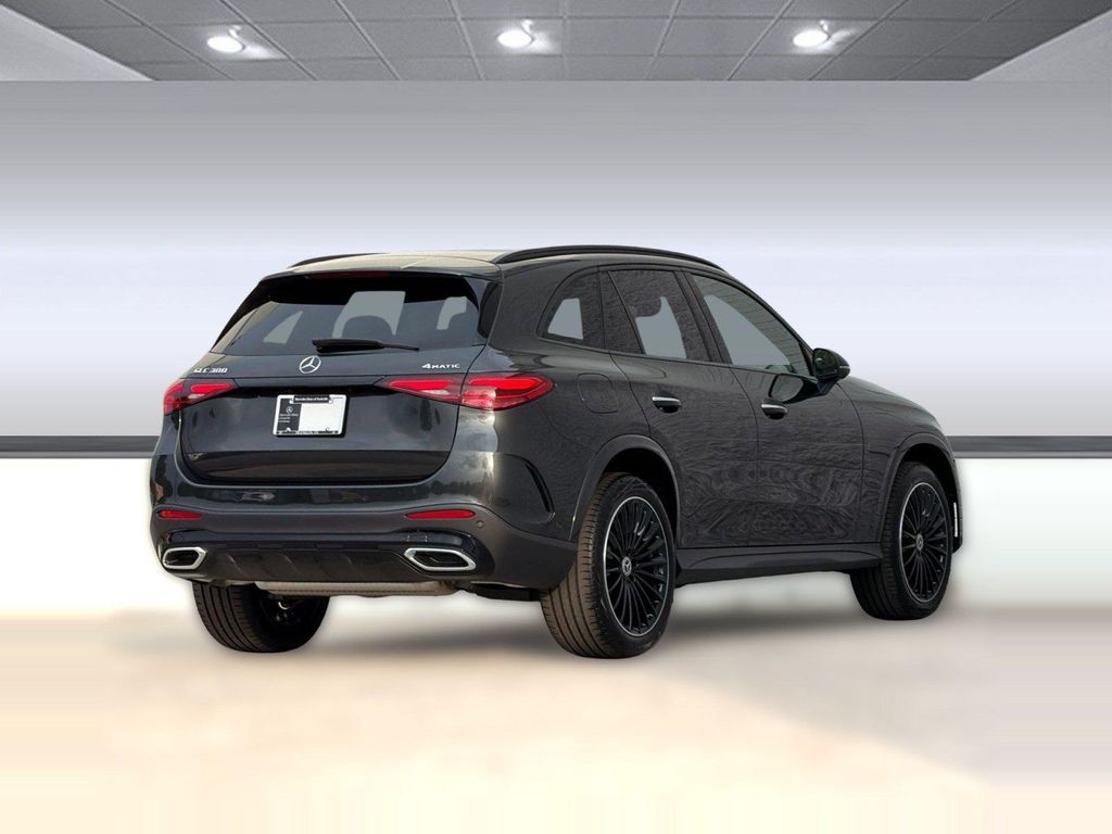 صورة 9 لـ 2026 Mercedes-BENZ GLC