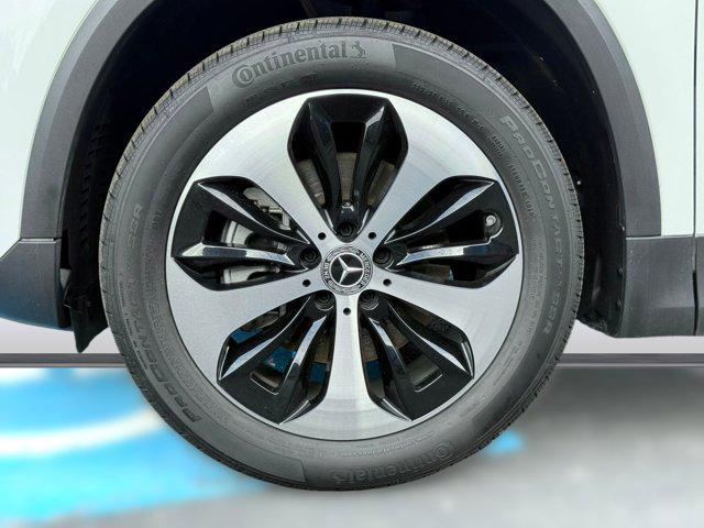 MERCEDES-BENZ GLA - 10