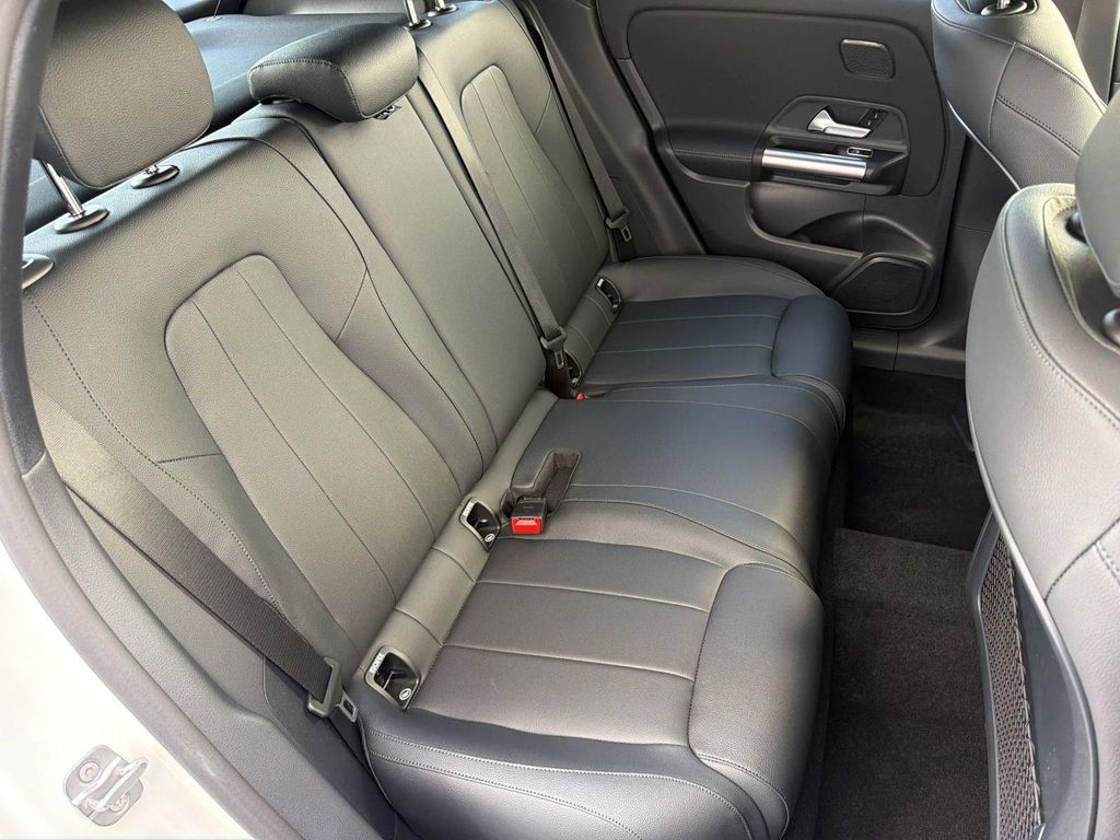 صورة مصغرة 30 لـ 2026 Mercedes-BENZ GLA